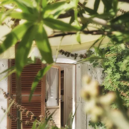 Hotel Le Clair De La Plume - Teritoria